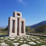 וילה Katarinini Dvori