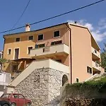 Katarinini Dvori * באסקה