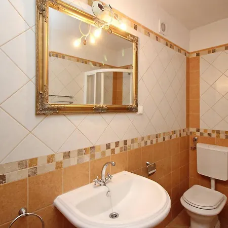 Katarinini Dvori Villa *