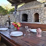 Katarinini Dvori Villa *